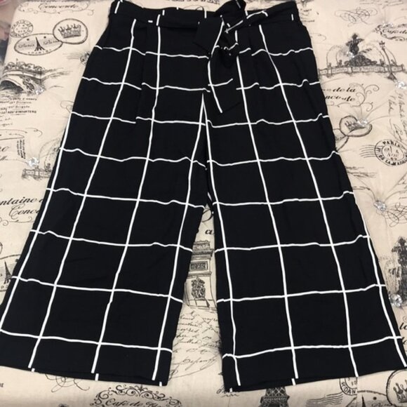 HALOGEN Wide Leg Crop Pants - Picture 2 of 3